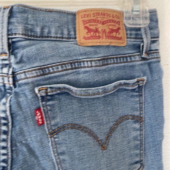 Levi’s 710 distressed super skinny jeans - Picture 4 of 4